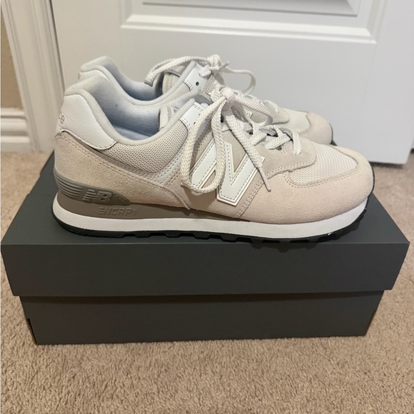 New Balance Shoes - Women’s New Balance 574 Core